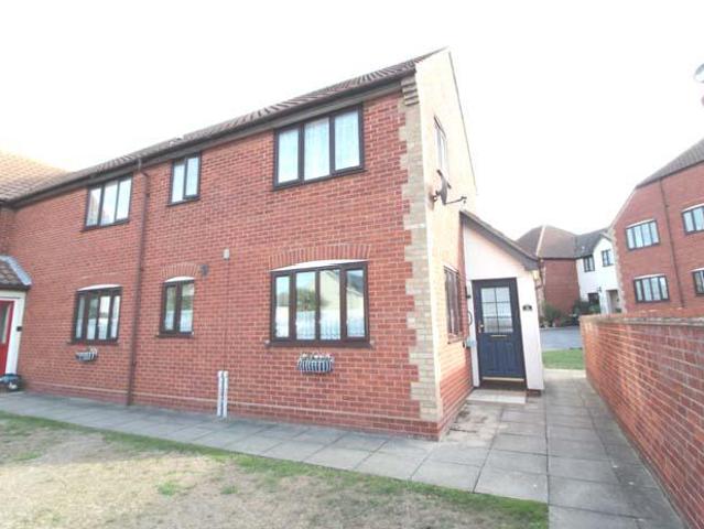 Station Road, Brightlingsea CO7 2 bed ground floor flat to rent £950 pcm £219 pw