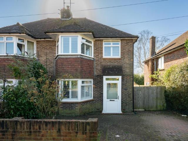 Station Road Burgess Hill RH15 3 bed semi detached house to rent £1,925 pcm £444 pw