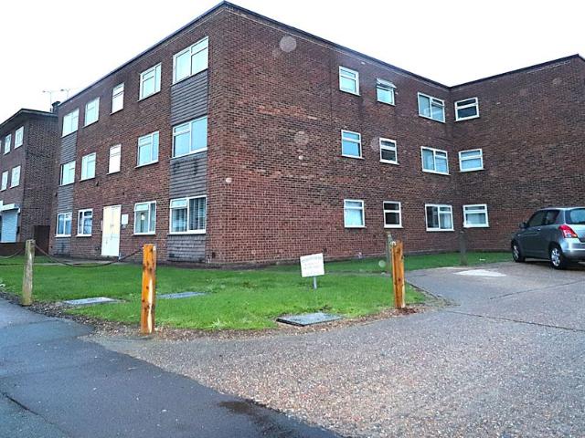 Station Road Byfield Court, Brentwood CM13, 1 bed flat to rent, £1,300 pcm | PrimeLocation