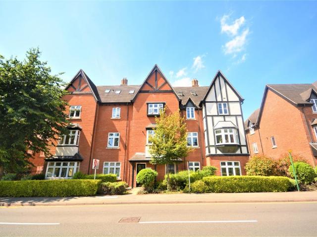 Station Road, Dorridge, B93 2 bed apartment to rent £1,150 pcm £265 pw