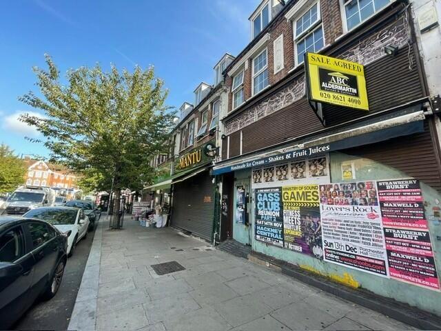 Station Road, Edgware HA8, 2 bed flat to rent, £1,650 pcm | PrimeLocation