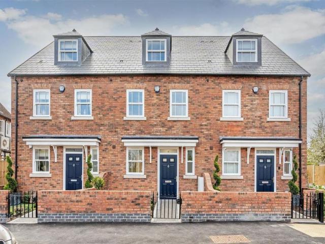Station Road, Knowle B93, 3 bed property to rent, £2,650 pcm | PrimeLocation