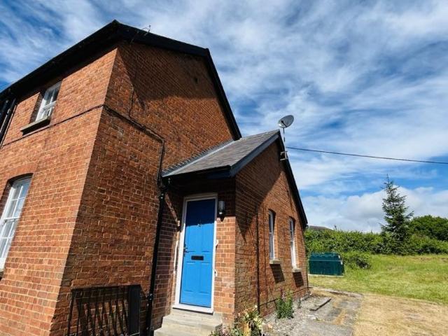 Station Road, Kintbury RG17, 2 bed detached house to rent, £1,225 pcm | PrimeLocation