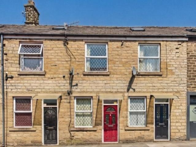 Station Road, Hadfield, Glossop SK13, 2 bed terraced house to rent, £1,000 pcm | PrimeLocation