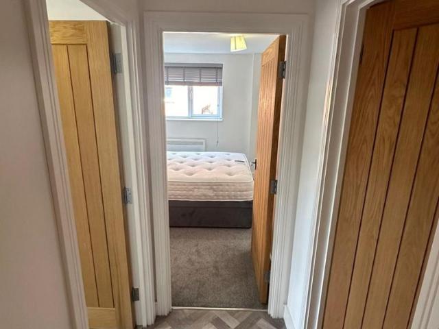 Station Road, High Wycombe 1 bed flat to rent £1,195 pcm £276 pw