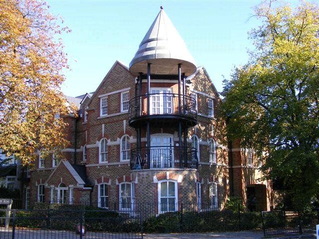 Station Road, Loughton, Essex IG10, 2 bed flat to rent, £1,800 pcm | PrimeLocation
