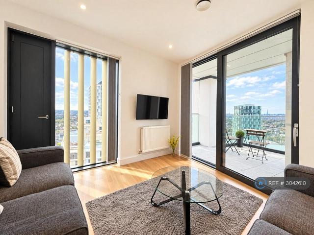 Station Road, London, SE13 2 bed flat to rent £2,400 pcm £554 pw