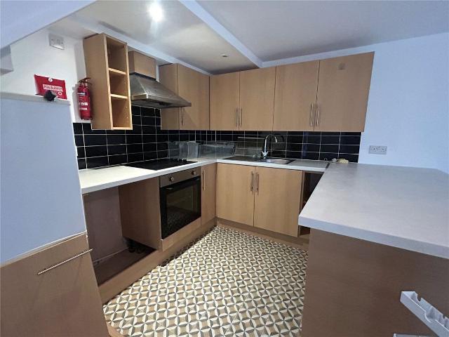 Station Road, Liss, Hampshire GU33, 1 bed flat to rent, £975 pcm | PrimeLocation
