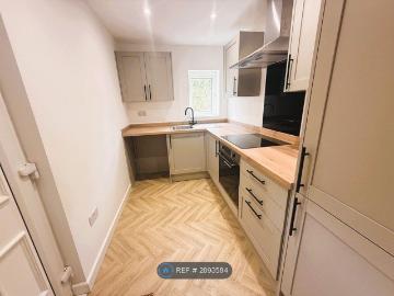 Station Road, Sheffield S35, 2 bed end terrace house to rent, £850 pcm | PrimeLocation