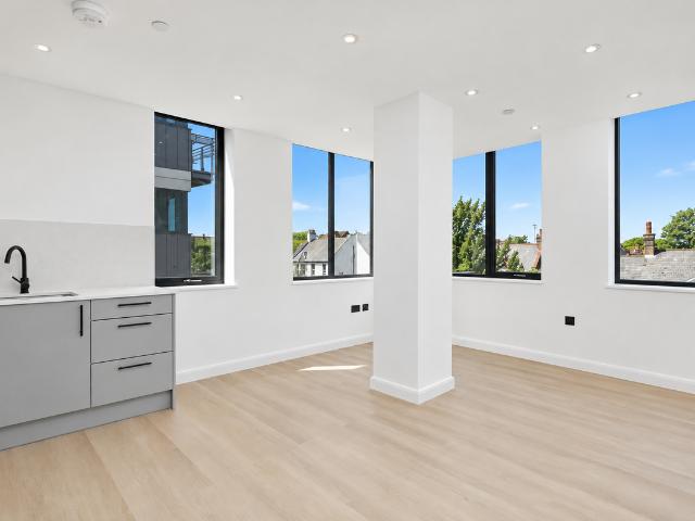 Station Road, Sidcup DA15, 1 bed flat to rent, £1,450 pcm | PrimeLocation