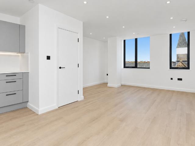 Station Road, Sidcup DA15, 1 bed flat to rent, £1,550 pcm | PrimeLocation