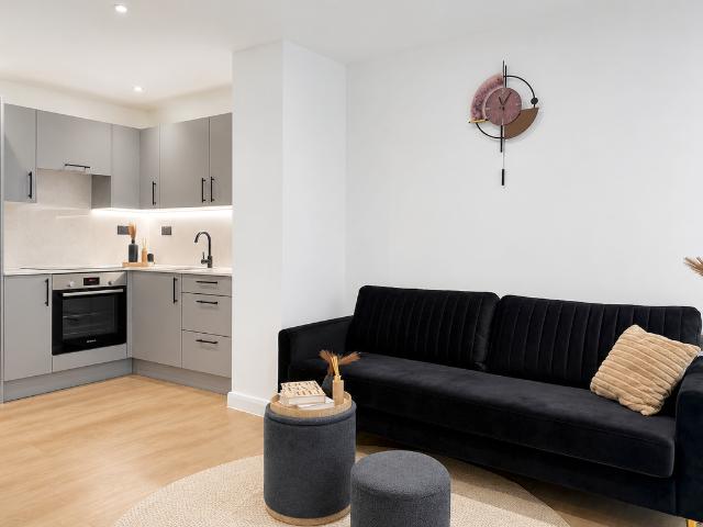 Station Road, Sidcup DA15, Studio to rent, £1,350 pcm | PrimeLocation