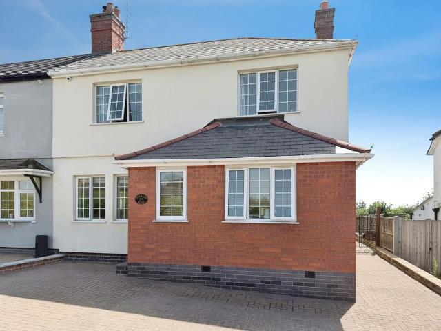 Station Road, Stoke Golding 3 bed semi detached house to rent £1,500 pcm £346 pw