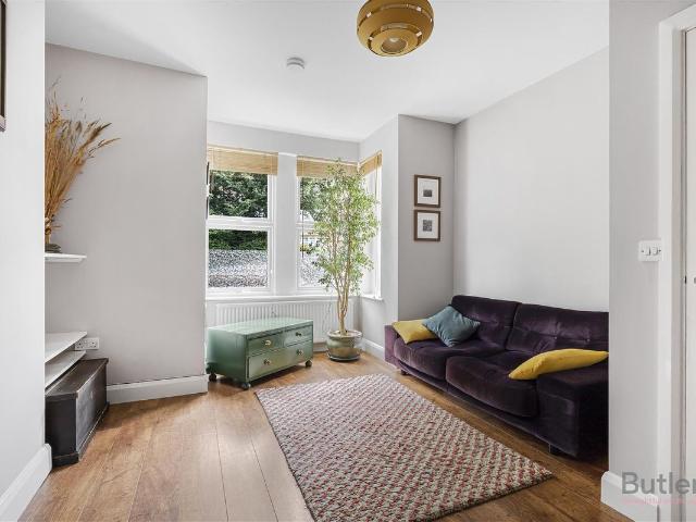 Station Road, Sutton SM2, 2 bed flat to rent, £1,650 pcm | PrimeLocation