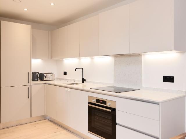 Station Road SW19, 3 bed flat to rent, £4,025 pcm | PrimeLocation
