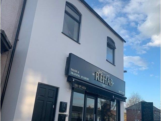 Station Road, Swinton, Manchester M27, 2 bed flat to rent, £950 pcm | PrimeLocation