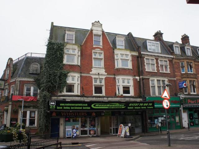 Station Road, Redhill 1 bed flat to rent £1,175 pcm £271 pw