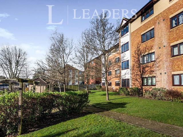 Station Road, Redhill RH1, 1 bed flat to rent, £1,300 pcm | PrimeLocation