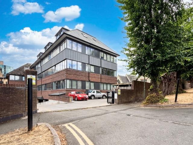 Station Road, Redhill RH1, 2 bed flat to rent, £1,600 pcm | PrimeLocation