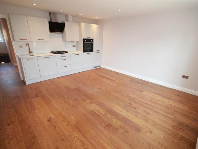 Station Road, Rickmansworth WD3, 2 bed flat to rent, £1,750 pcm | PrimeLocation