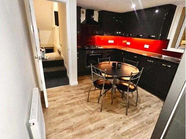 Station St, Porth CF39, 3 bed flat to rent, £900 pcm | PrimeLocation