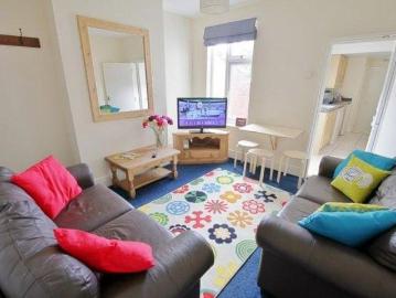 Station Street 5 bed house share to rent £2,705 pcm £624 pw