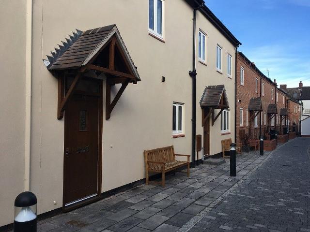 Station Street, Atherstone CV9, 2 bed flat to rent, £695 pcm | PrimeLocation