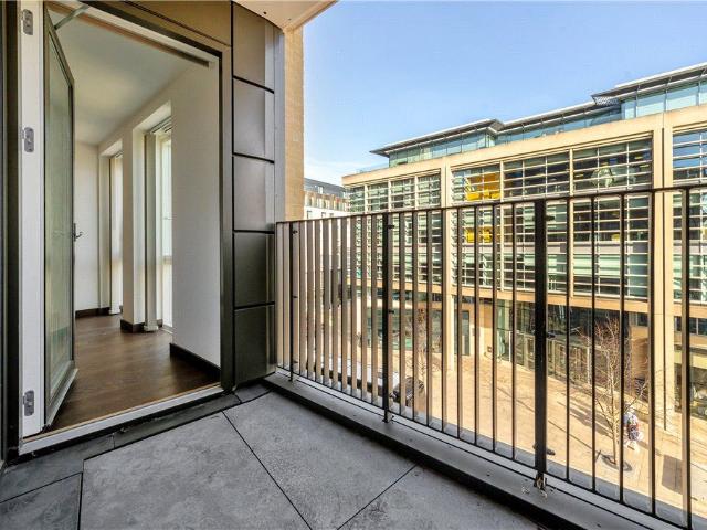 Station Square, Cambridge CB1, 1 bed flat to rent, £2,100 pcm | PrimeLocation