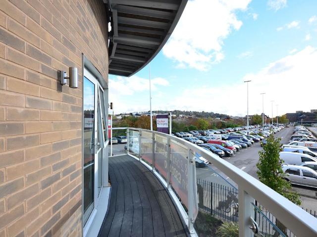 Station View, Guildford GU1, 2 bed flat to rent, £2,200 pcm | PrimeLocation