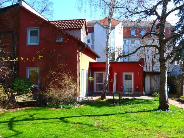 Statt Wohnung: eigenständiges Haus in ruhiger Wohnlage Nürnberg Mögeldorf von privat