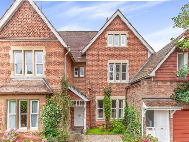 Staverton Road, Oxford 2 bed apartment to rent £3,500 pcm £808 pw