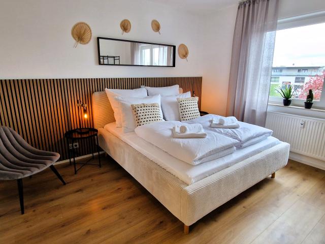 STAYTONA | balcony | air conditioning | Wi Fi | 2 workstations | near Frankfurt