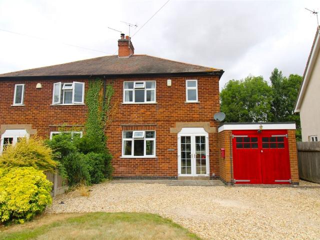 Staythorpe Road, Averham, Newark, Nottinghamshire NG23, 3 bed semi detached house to rent, £1,100 pcm | PrimeLocation