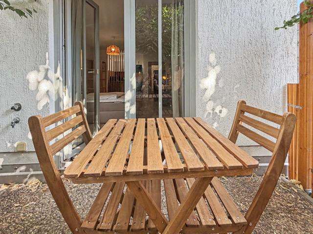 Staytime Terra Suite I Terrace I TOP Lage, Dresden Amsterdam Apartments for Rent