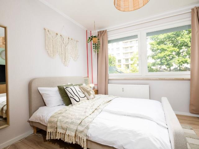StayTime Trio Loft | TOP Lage I Balkon | 3 Room, Dresden Amsterdam Apartments for Rent
