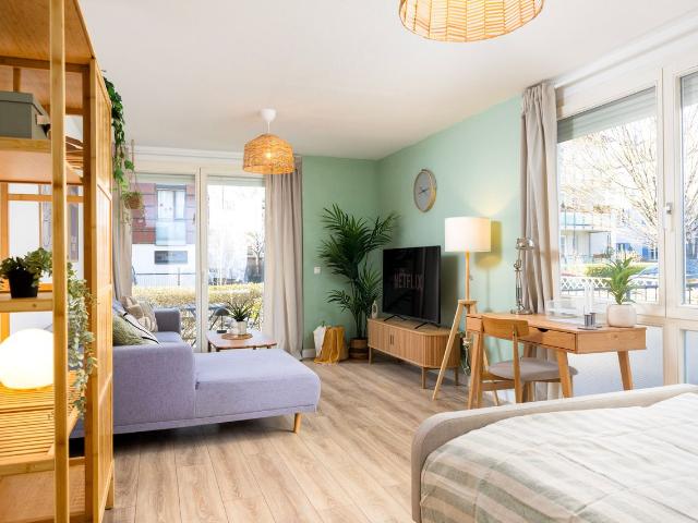 Staytime Green Studio I Top Lage I Terrasse, Dresden Amsterdam Apartments for Rent