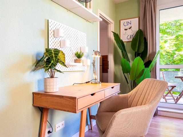 StayTime Leaf Studio, Dresden Amsterdam Apartments for Rent