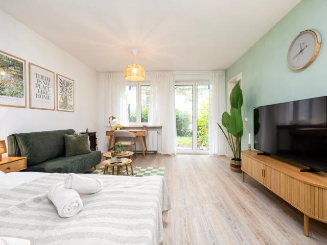 Staytime Luna Suite | Prime Location | Parking Space