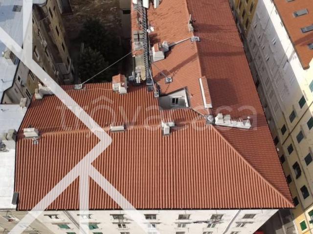 Stabile in vendita a Trieste via del Ponzanino, 3, San Giacomo