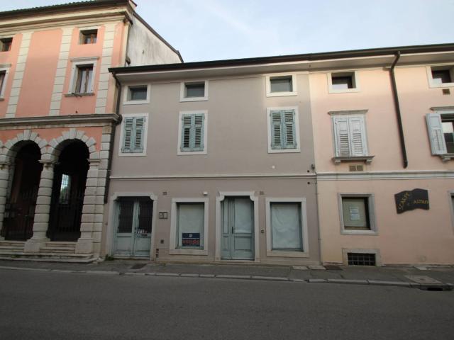 Stabile in vendita a Gradisca d'Isonzo