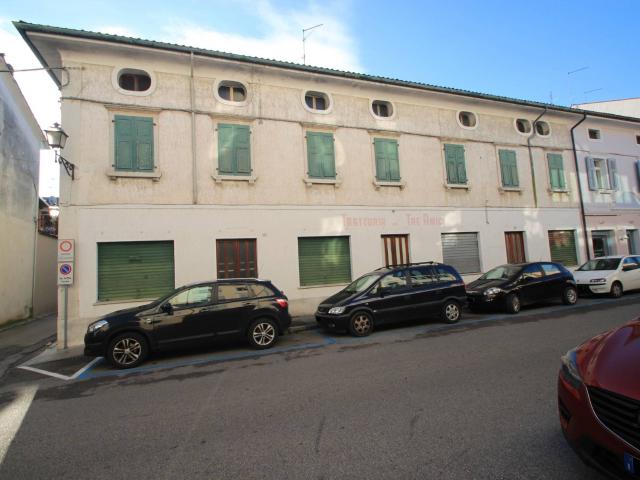 Stabile in vendita a Gradisca d'Isonzo