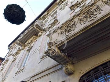 Stabile/Palazzo 900mq