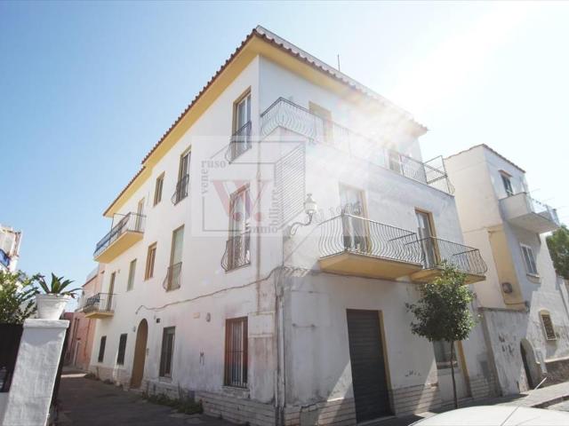 Stabile/Palazzo 10 vani 450mq