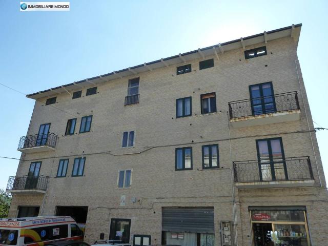Stabile/Palazzo 24 vani 864mq