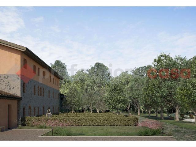 Stabile/Palazzo con box doppio a Camporgiano