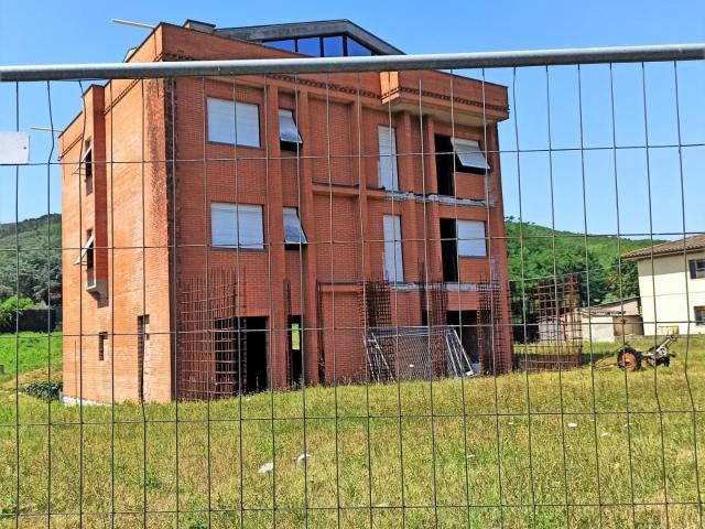 Stabile/Palazzo con terrazzi, Capannori san leonardo in treponzio