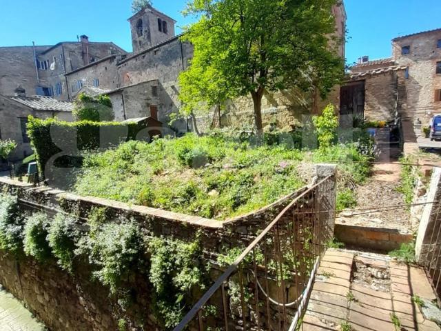 Stabile/Palazzo in vendita a Colle di Val d'Elsa