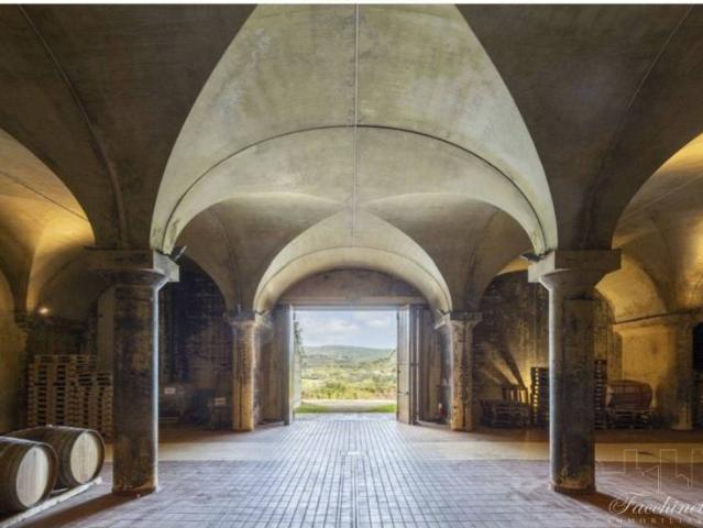 Stabile/palazzo in vendita a Castellina in Chianti