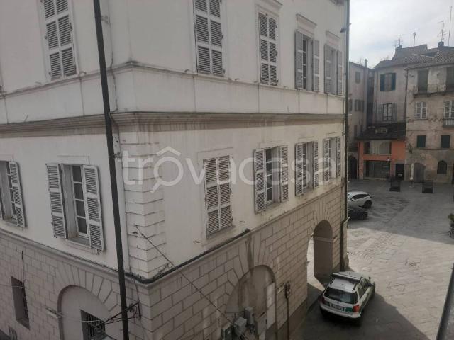 Stabile/palazzo in vendita a Ceva piazza Giorgio Gandolfi