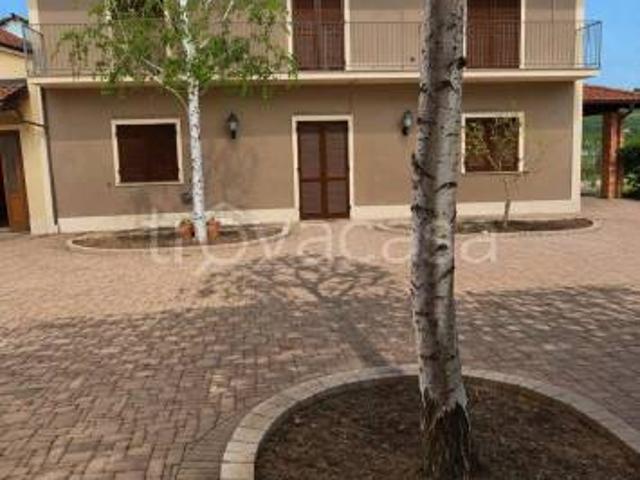 Stabile/palazzo in vendita a Cherasco via Isorella, 37